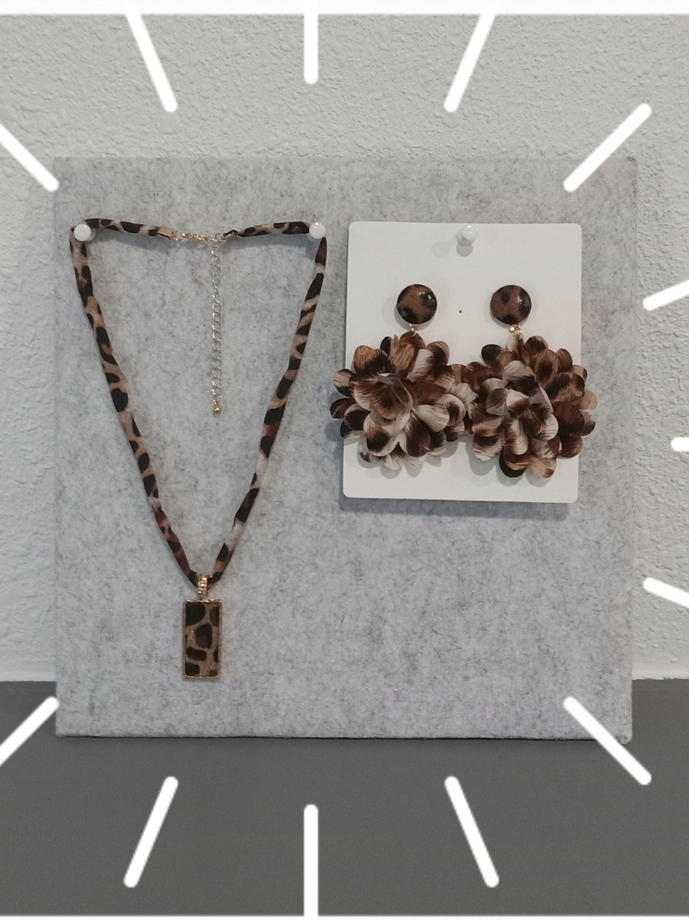 Womens Leopard Print Floral Drop Earrings & Pendant Necklace Set - Brown